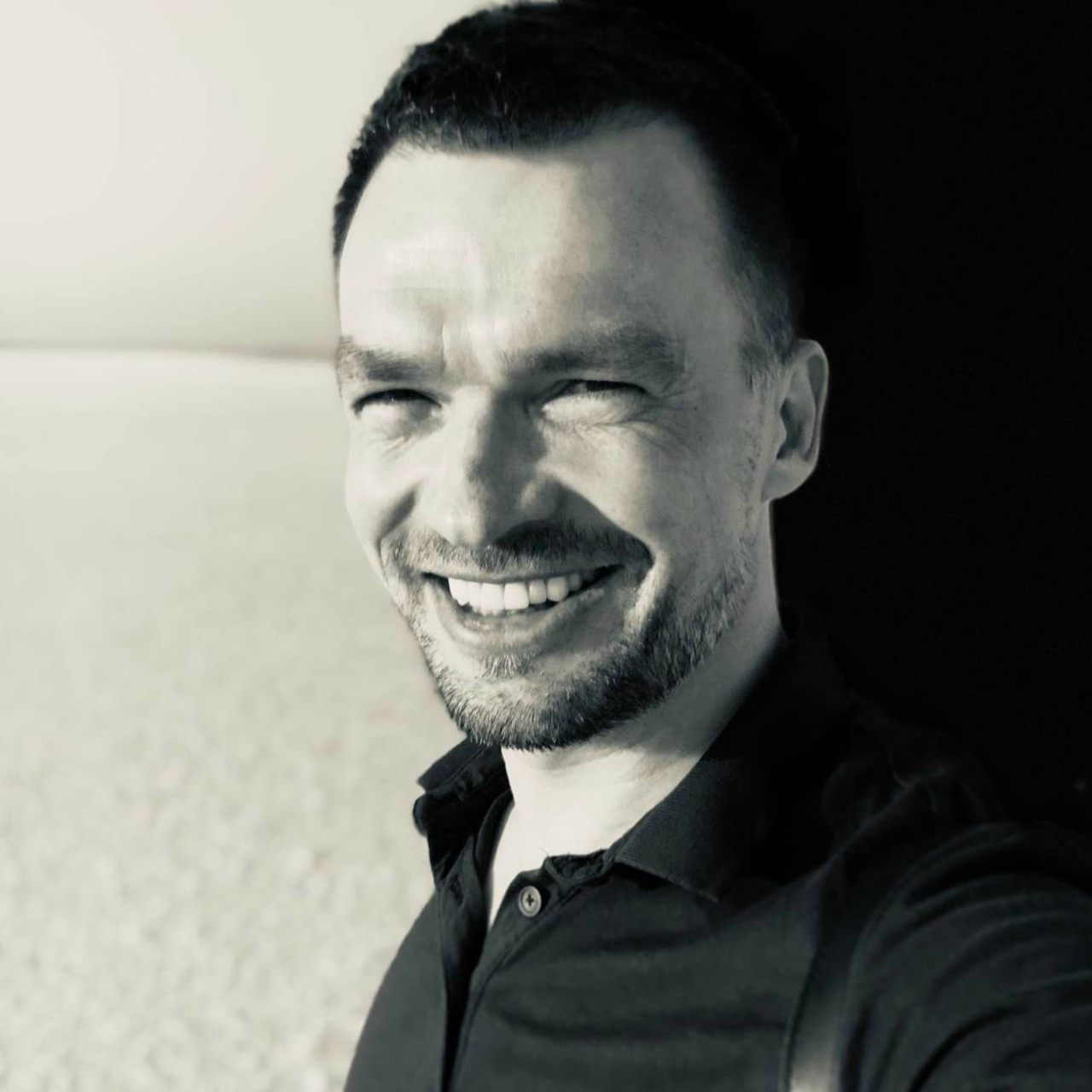 Антон Алфер